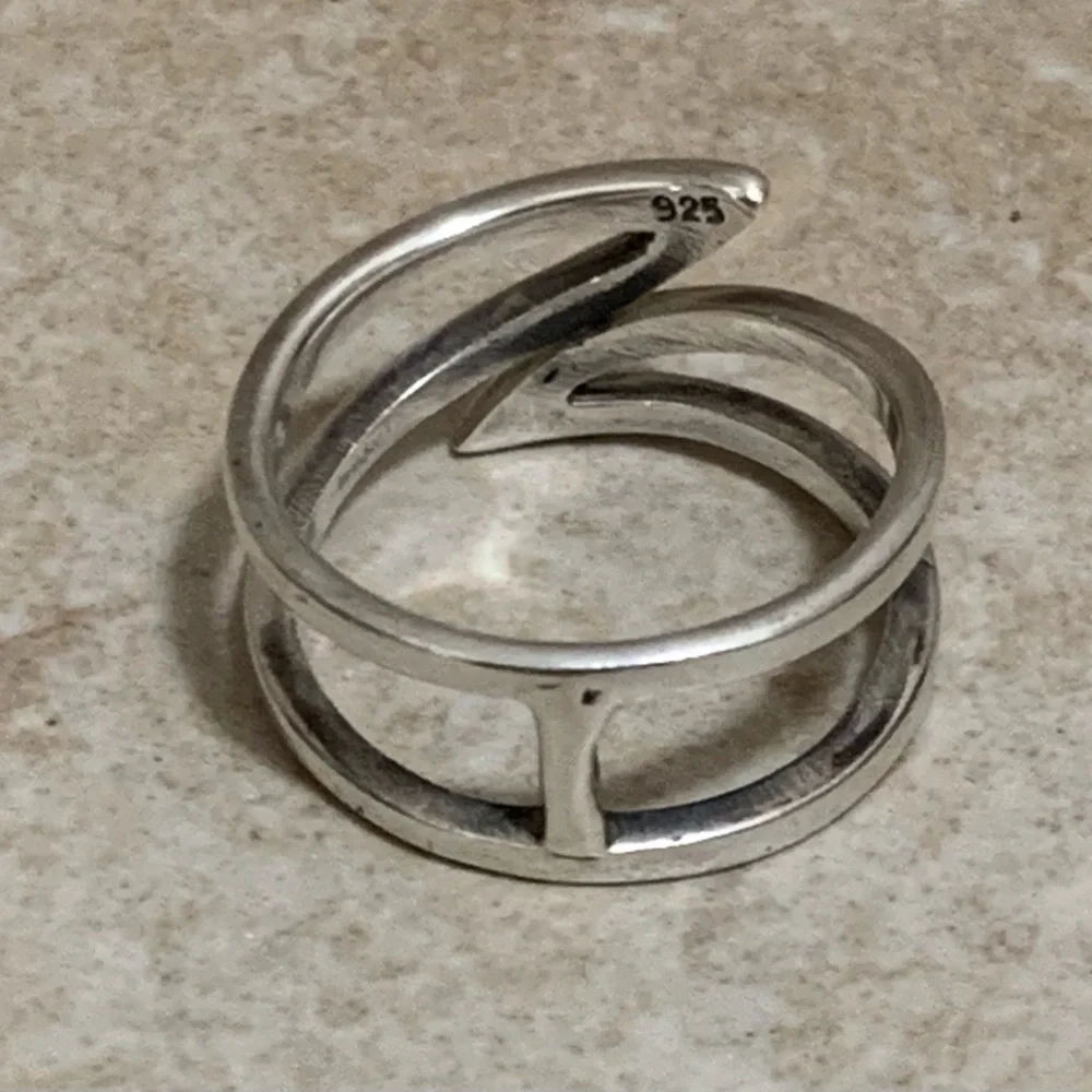 Sterling Silver Ring - Picture 2 of 12